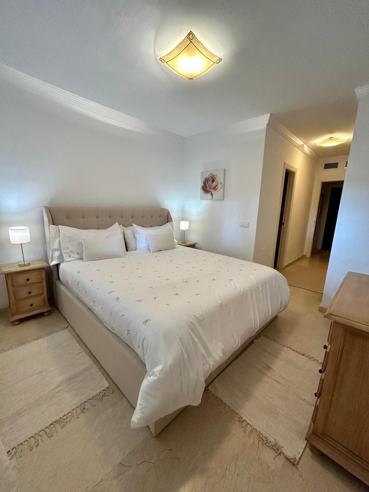 Apartamento Newly Furnished Elviria Marbella