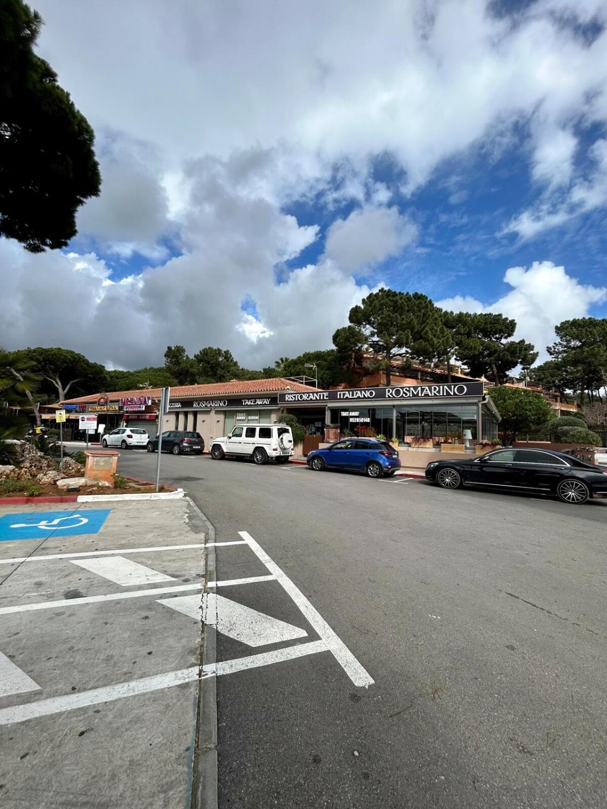 Newly Furnished Elviria Marbella